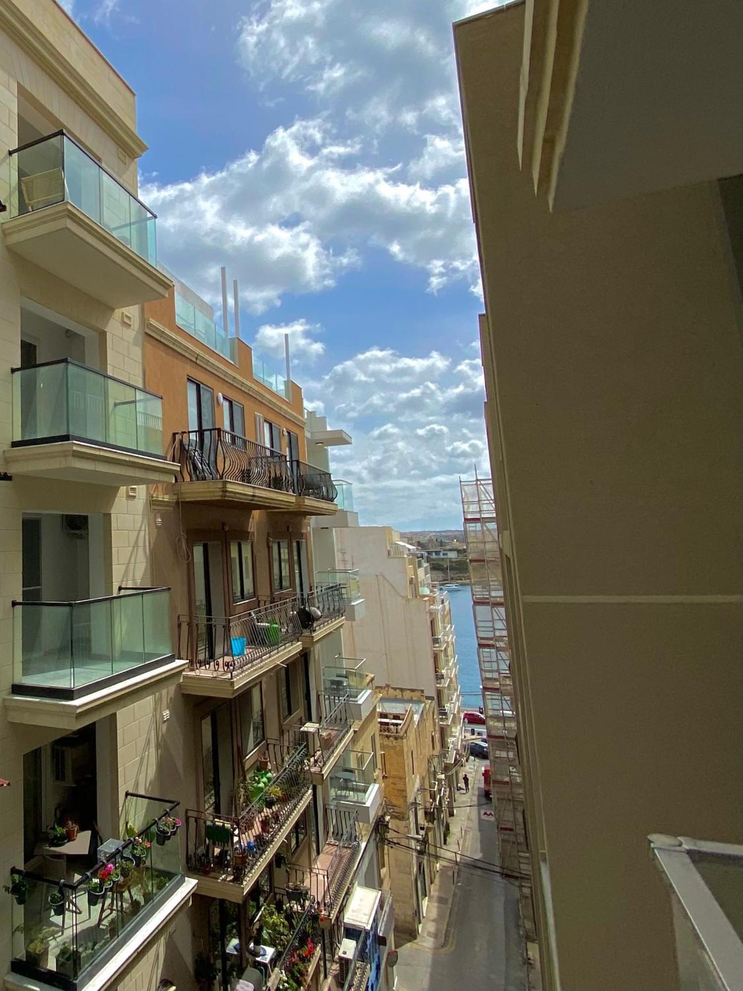 Tigne Sliema Three Bedrooms Apartment Buitenkant foto