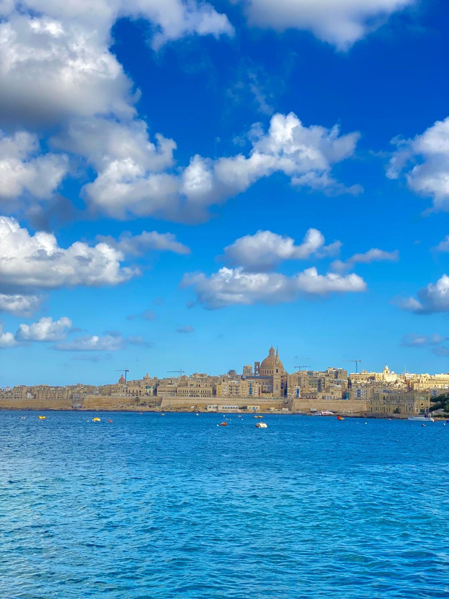 Tigne Sliema Three Bedrooms Apartment Buitenkant foto