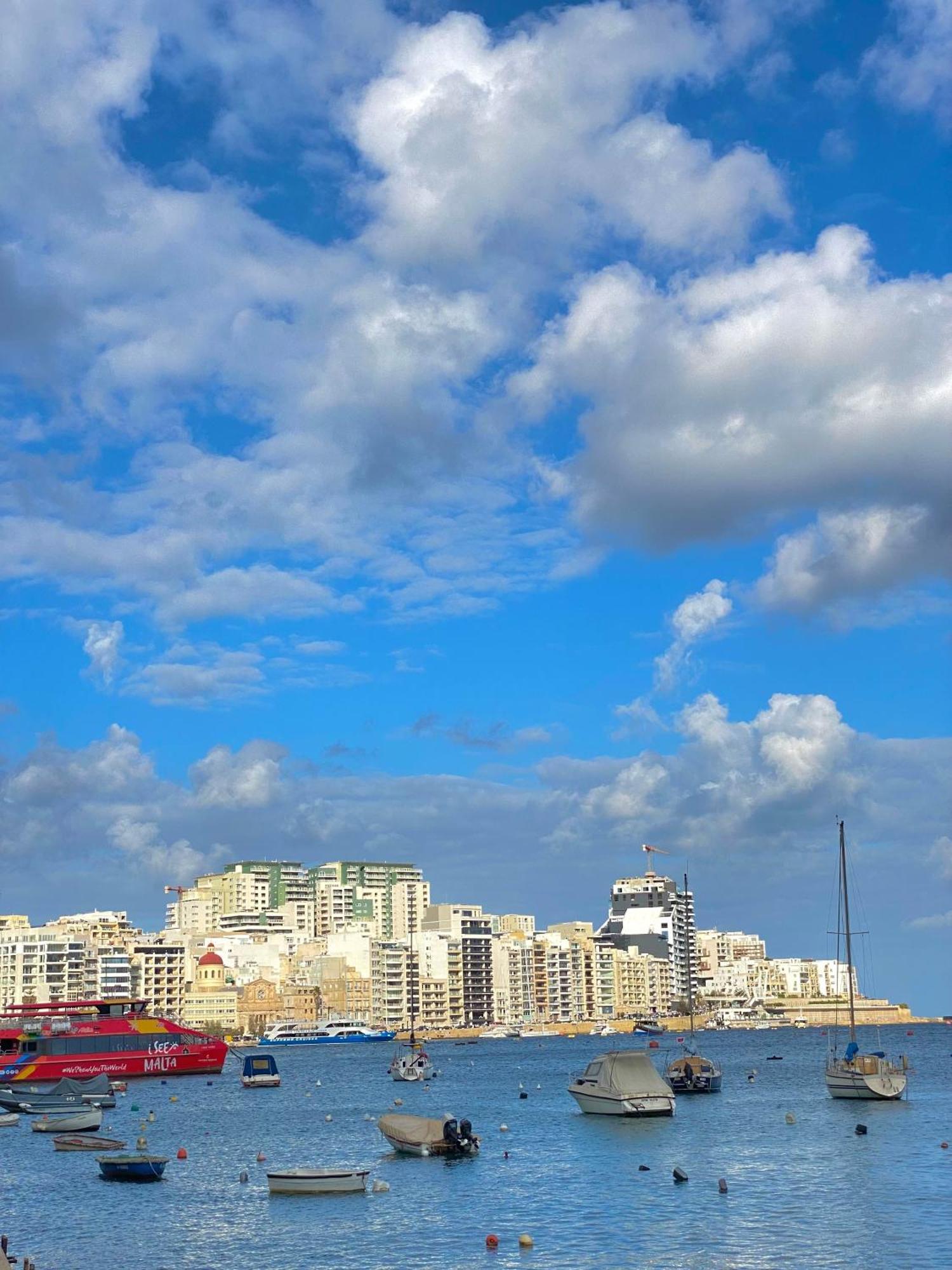 Tigne Sliema Three Bedrooms Apartment Buitenkant foto