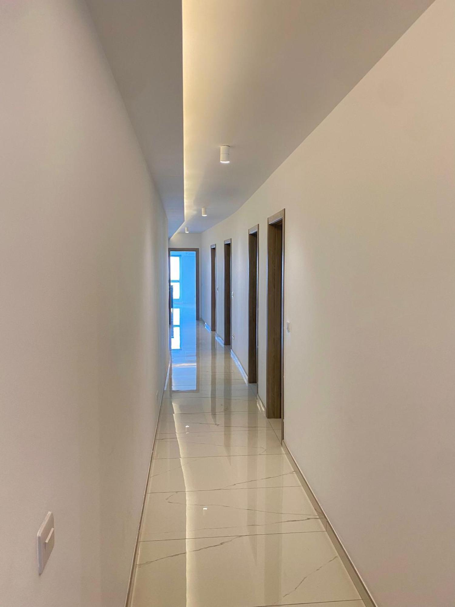 Tigne Sliema Three Bedrooms Apartment Buitenkant foto